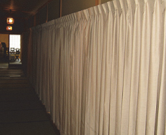 2010年8月　岐阜市D寺様　お寺のカーテン取り替え