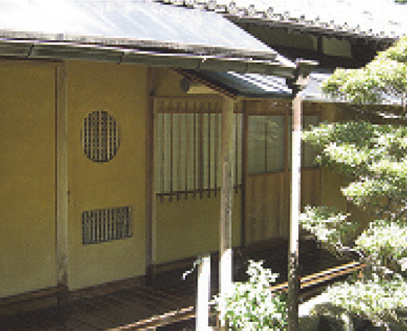 2010年8月　岐阜市D寺様　お寺のカーテン取り替え